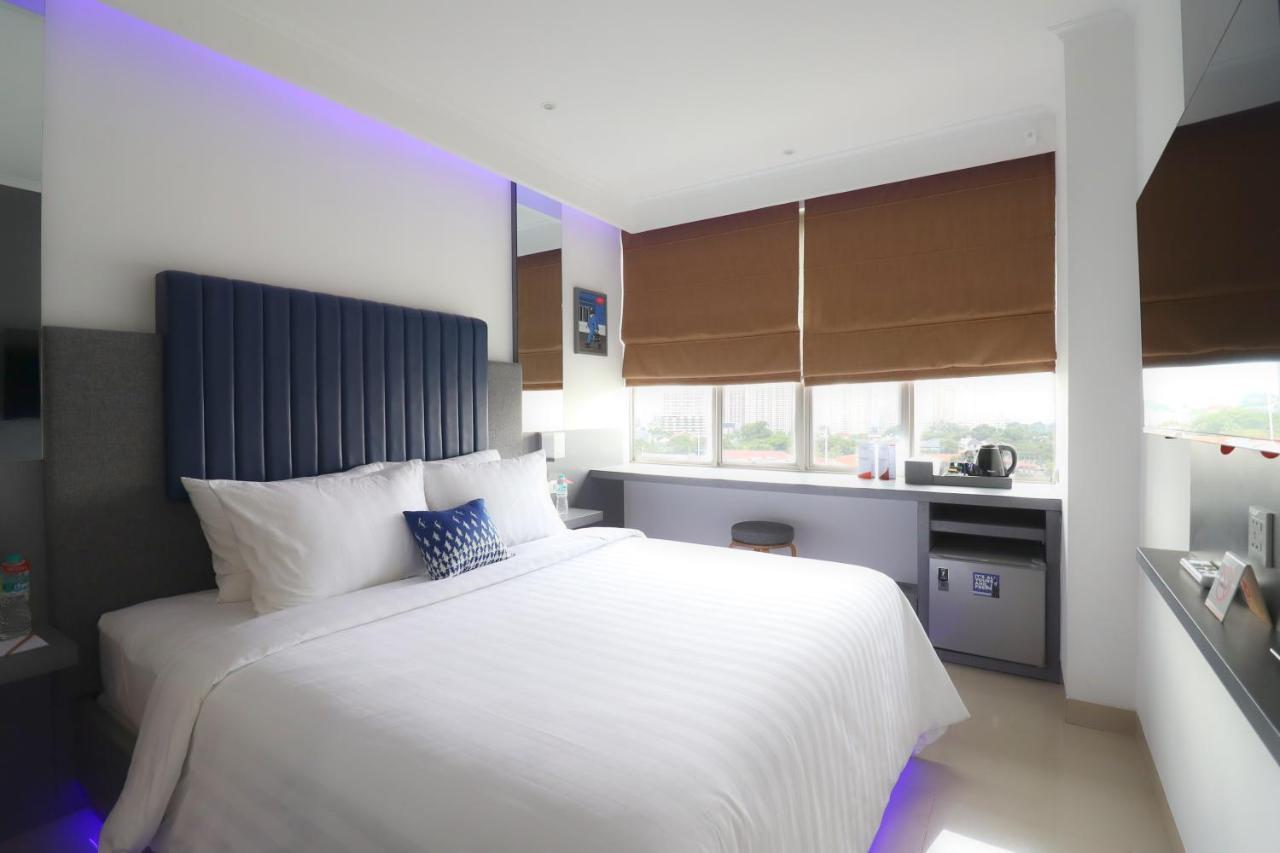 Отель Moritz Biz Gandaria Джакарта Экстерьер фото