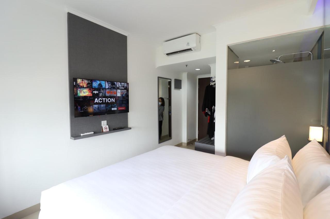 Отель Moritz Biz Gandaria Джакарта Экстерьер фото