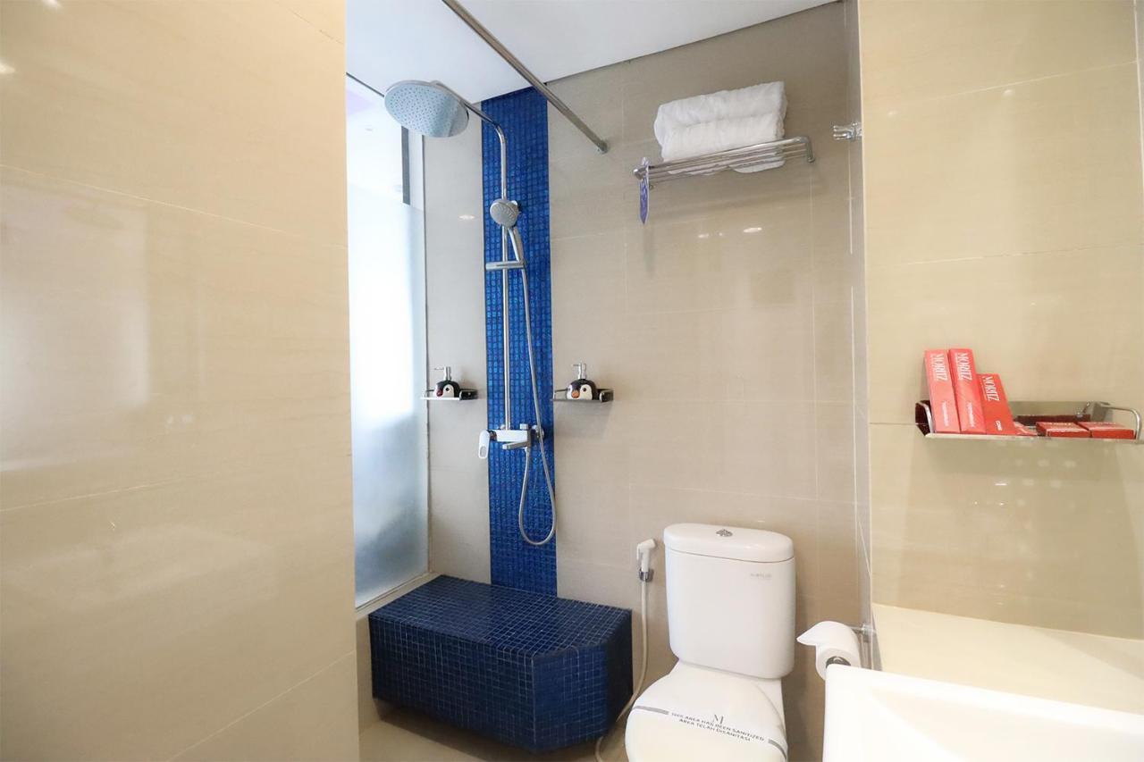 Отель Moritz Biz Gandaria Джакарта Экстерьер фото