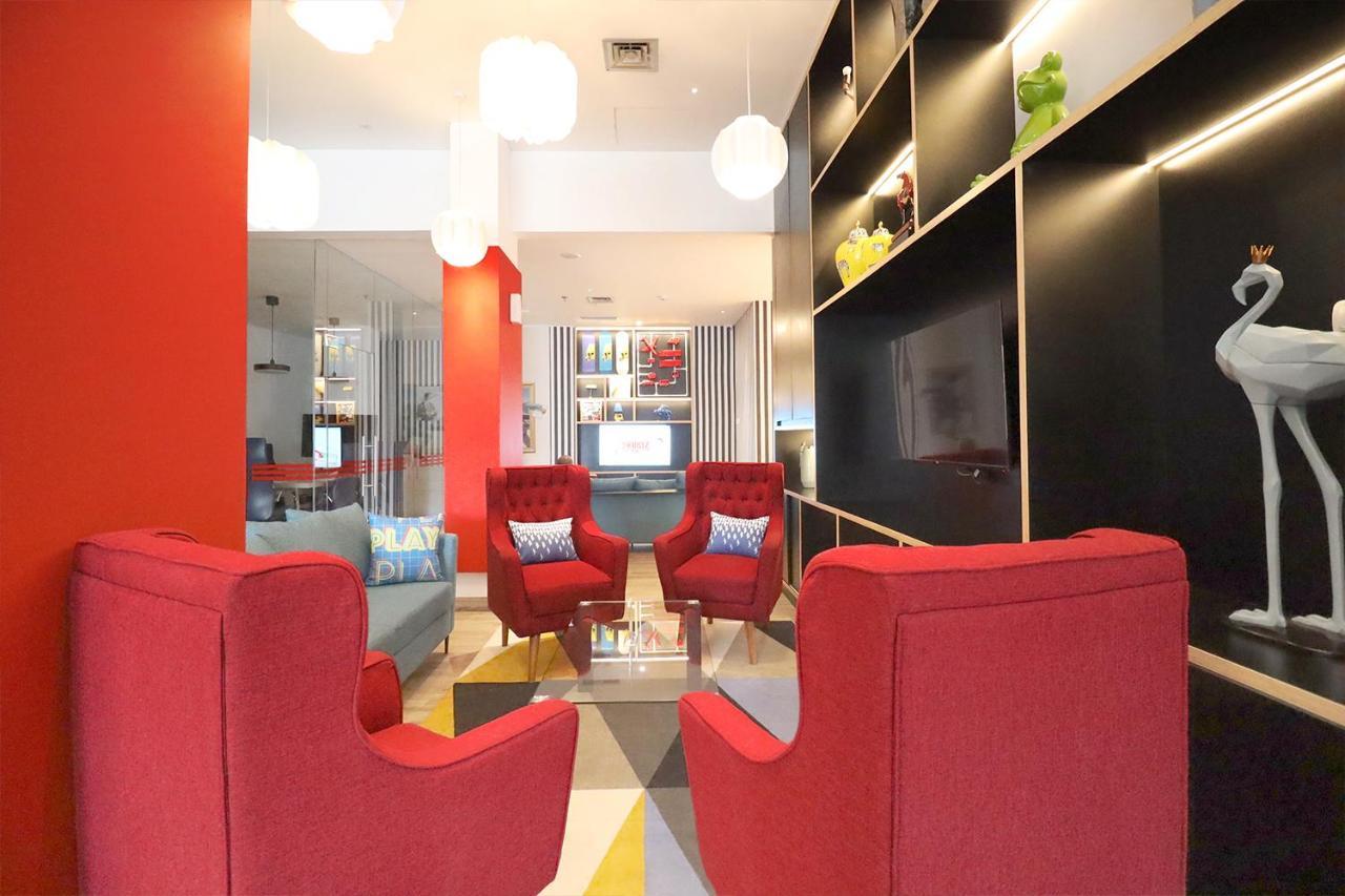 Отель Moritz Biz Gandaria Джакарта Экстерьер фото