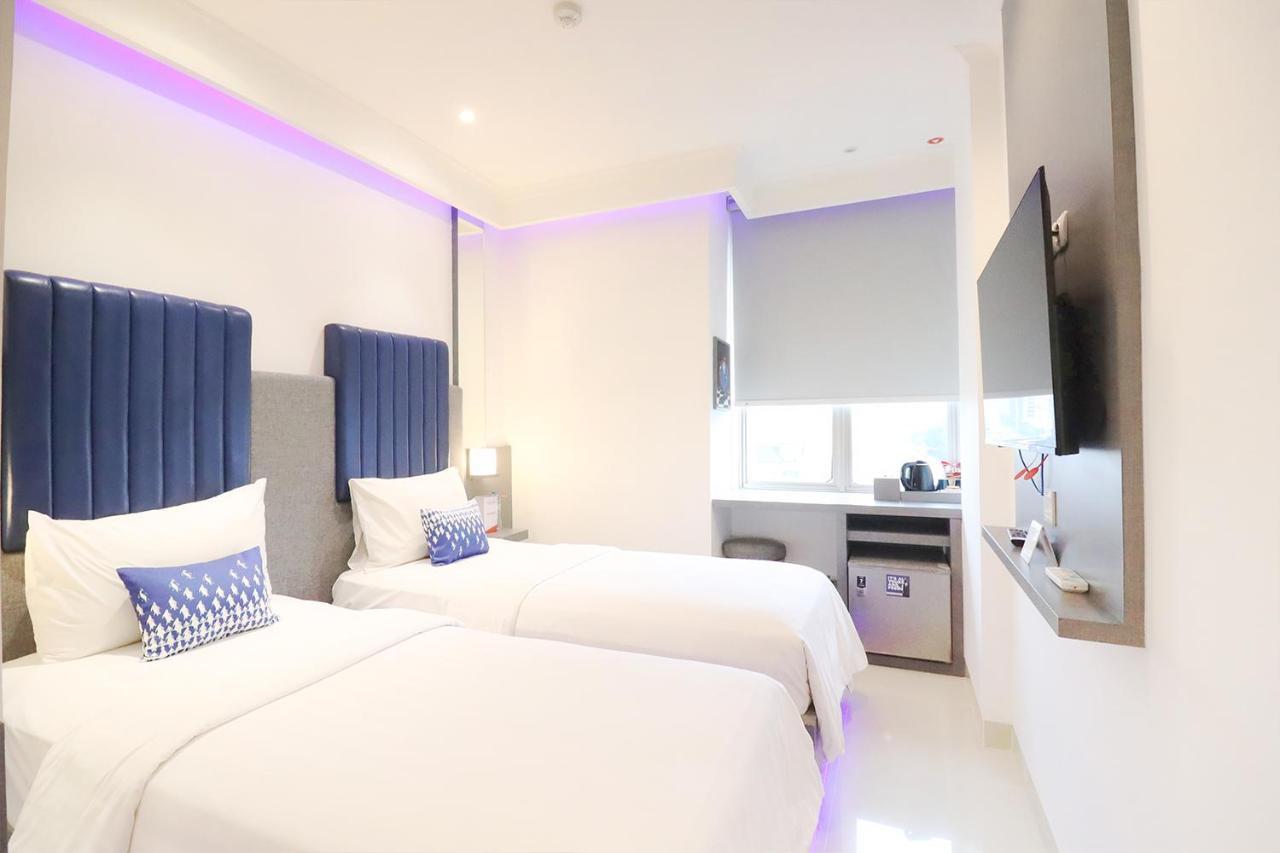 Отель Moritz Biz Gandaria Джакарта Экстерьер фото