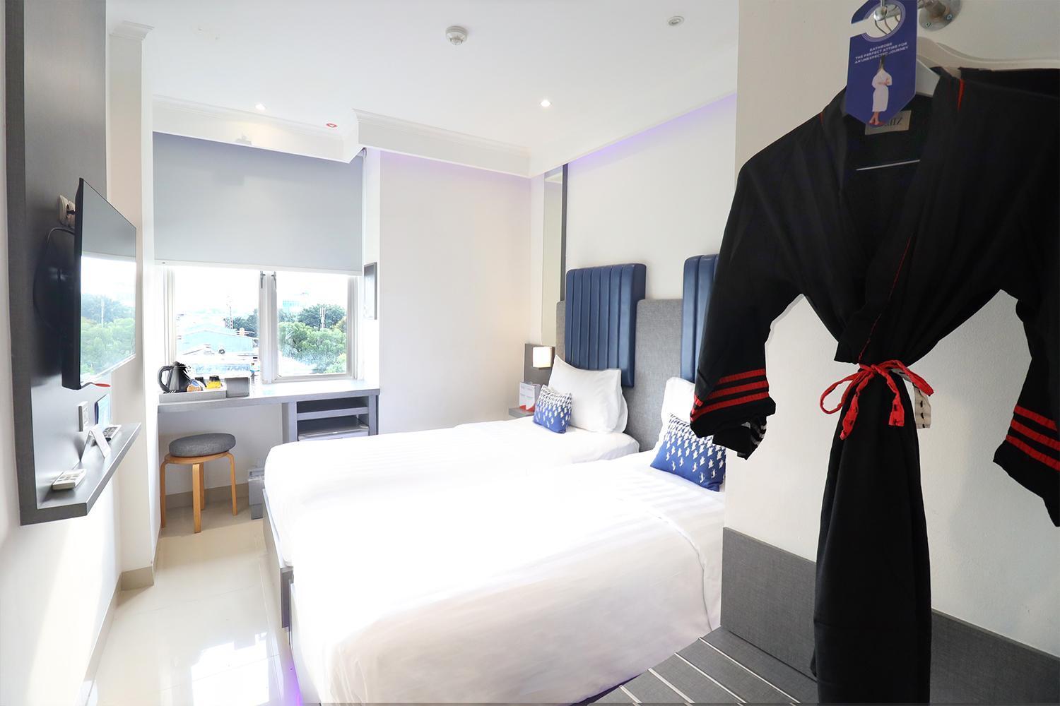 Отель Moritz Biz Gandaria Джакарта Экстерьер фото